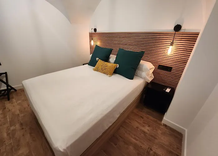 Bailén 3 Apartman Caces